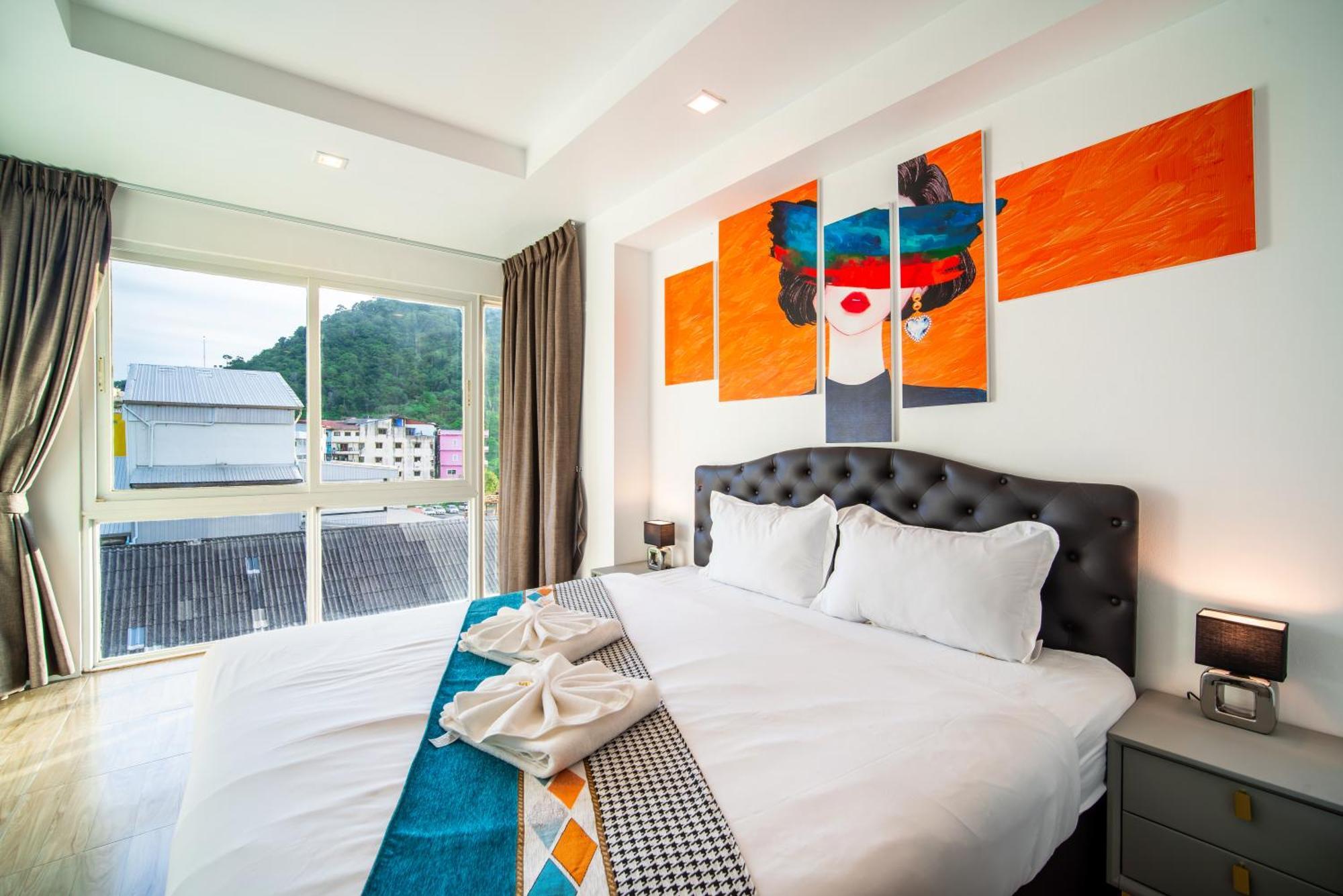 Apartment 芭东 两卧两卫公寓 近夜市 便利店 有电梯泳池健身房 Patong